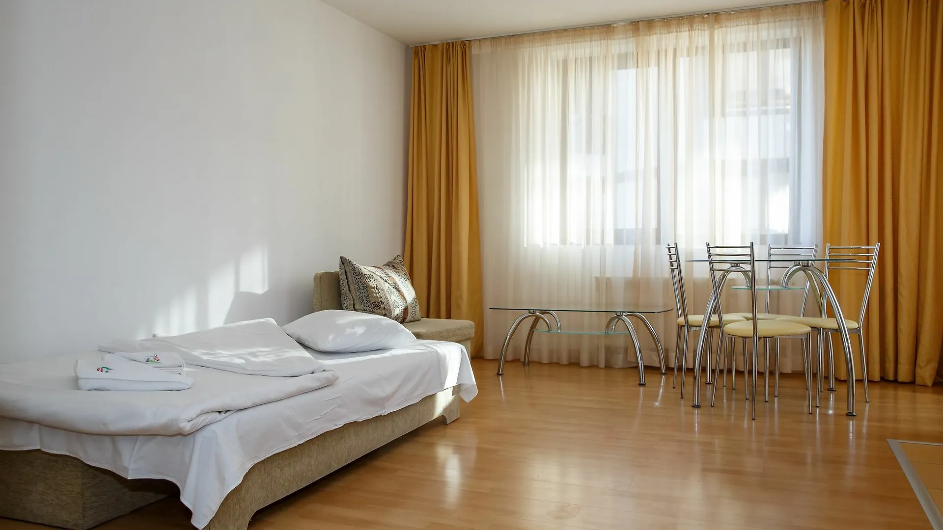 Mountain Paradise By The Walnut Trees Hotel Bansko